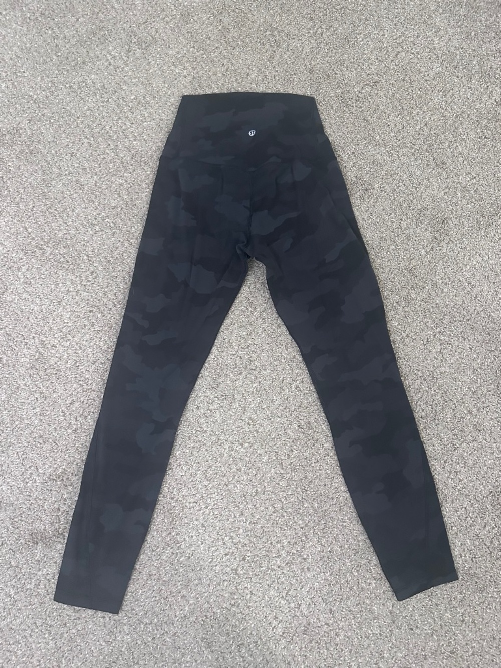 Womens Size 6 Black Camo Print Lululemon Leggings